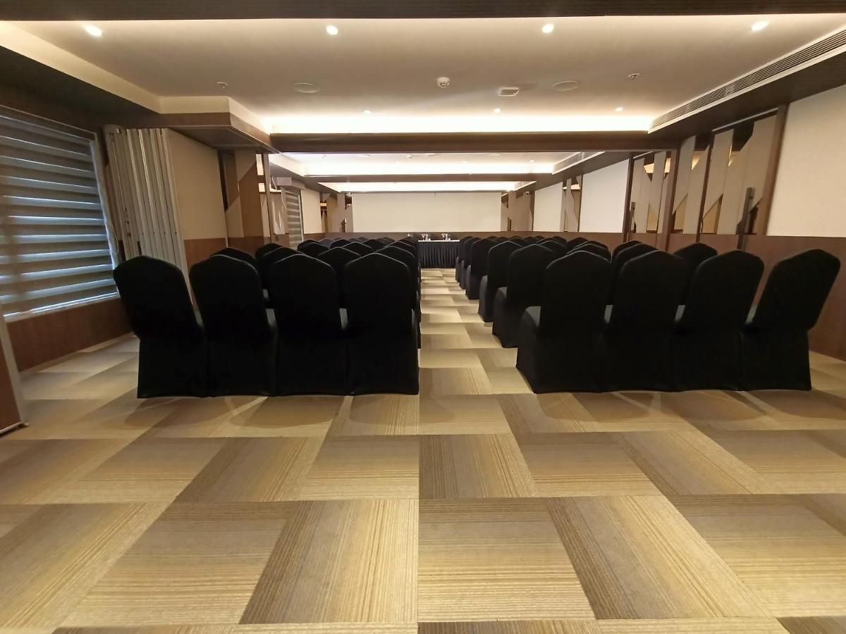 Hotel Aralia International Airport, Mumbai