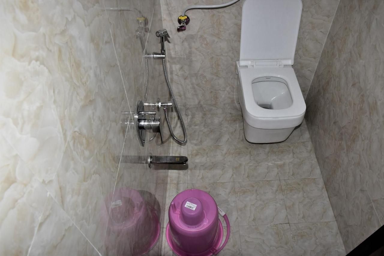 Hotel Asra For Male And Female Mumbai
