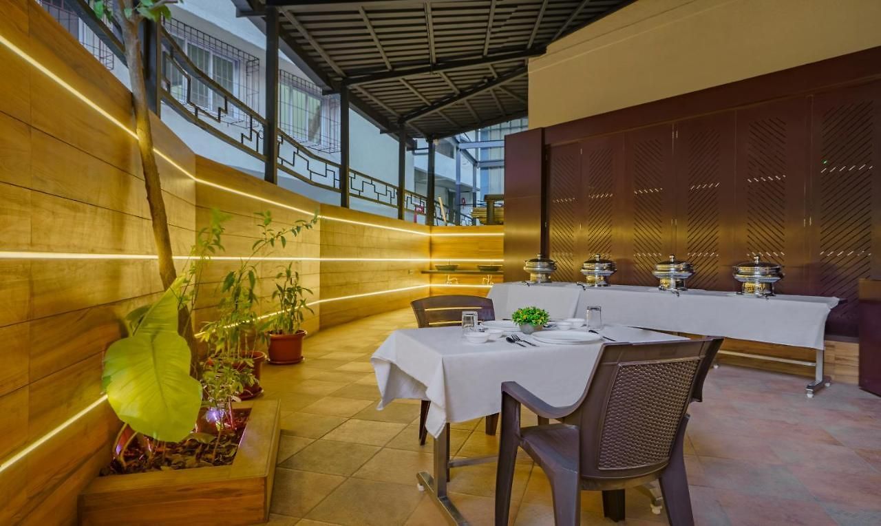 Treebo Premium Savera 4* Mumbai