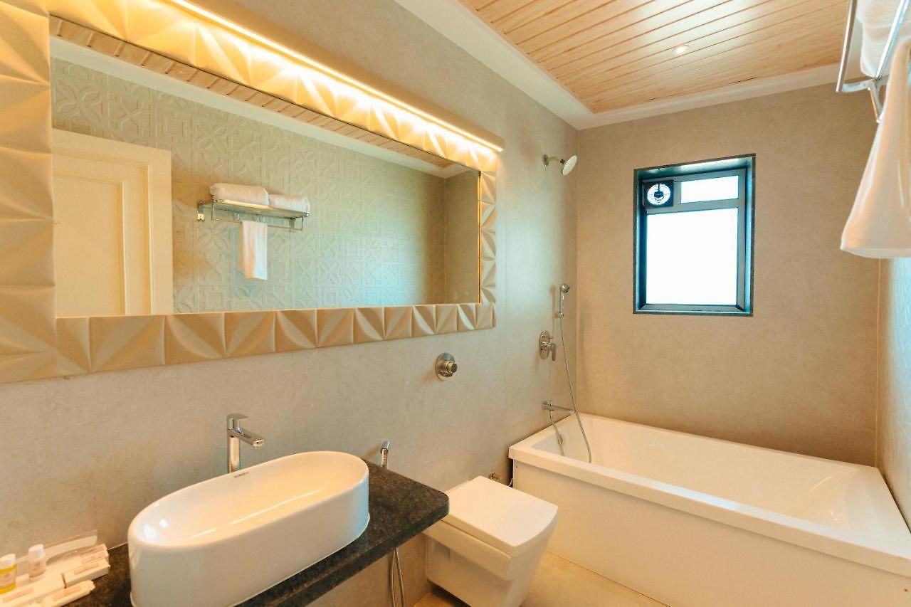 Arnna-Nesco Goregaon 4*