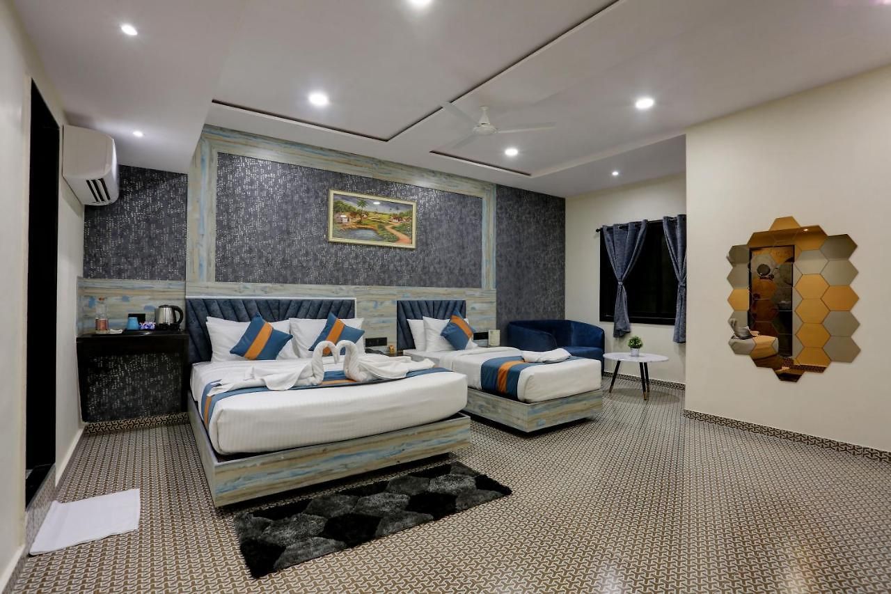 Diamond Hotel 3*