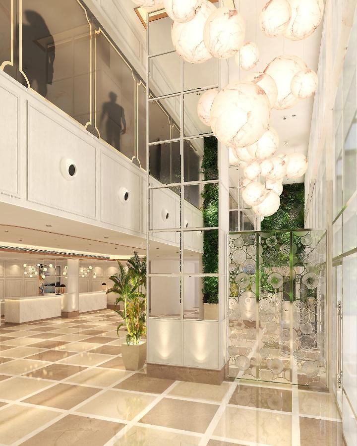 Aurika, International Airport - Luxury By Lemon Tree 5*