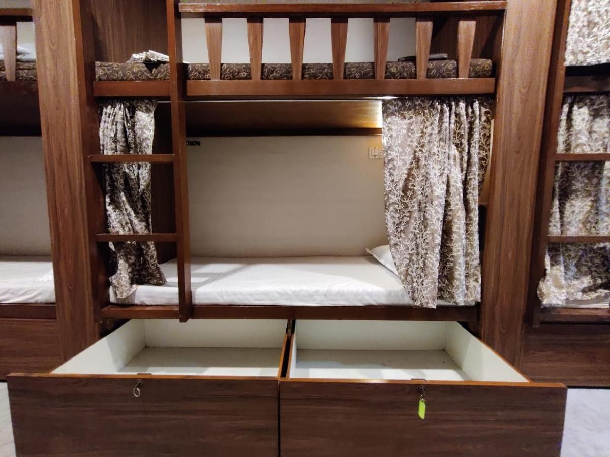 Dormitory Inn