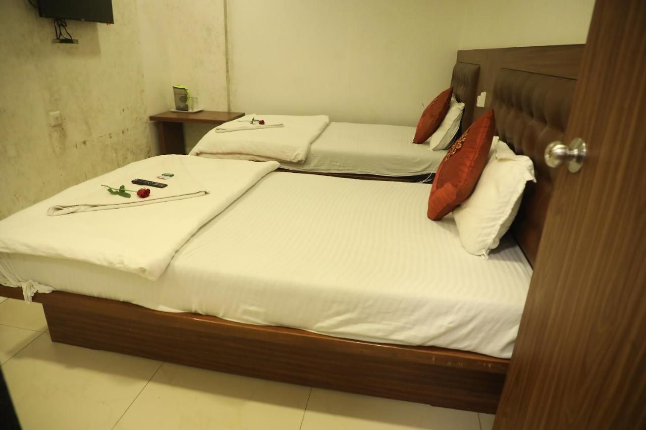 Shiv Leela Grand Mumbai