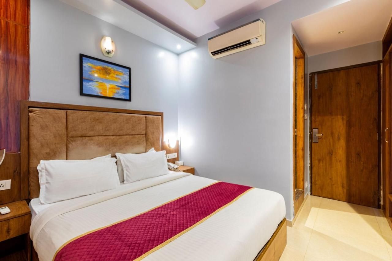 Lotus Grand Near International Airport 3*