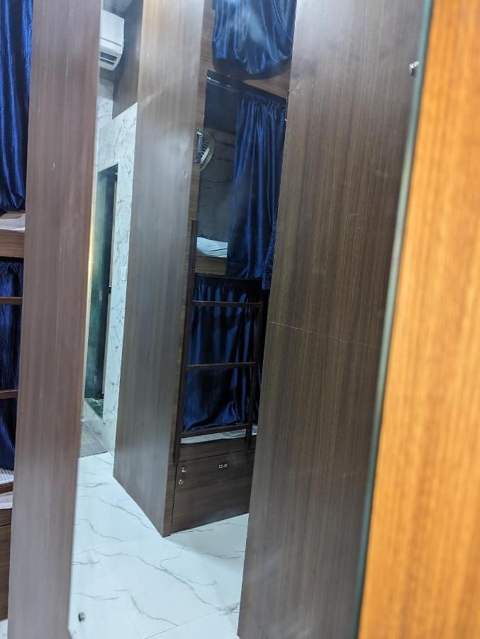 Ayala Pg Ac Deluxe1 Hostel