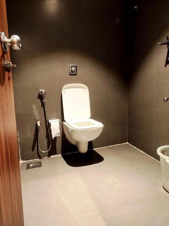 Deluxe Residency Nr- International Airport Hotel *