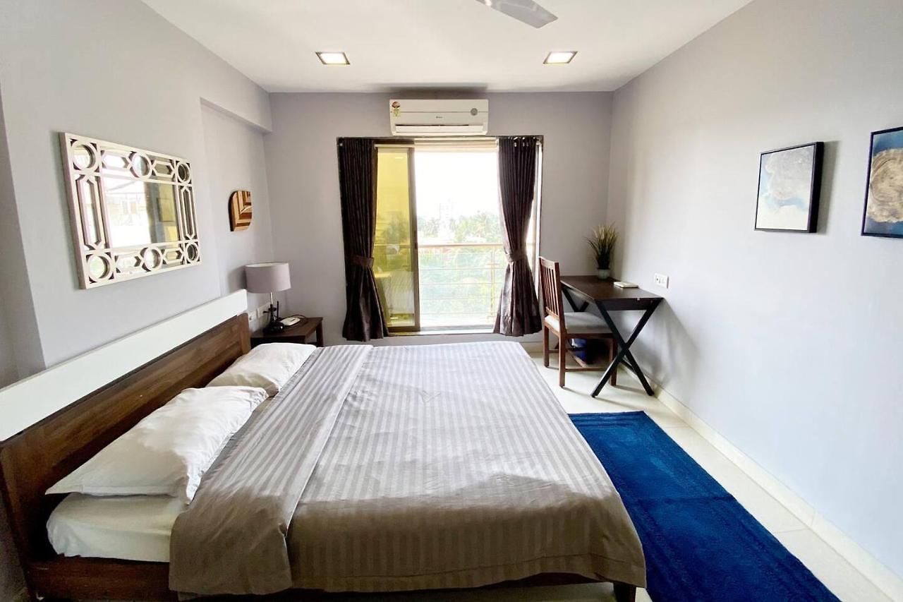 Westside 2 Bhk With Balcony At Chapel Road Bandra West By Connekt Homes *