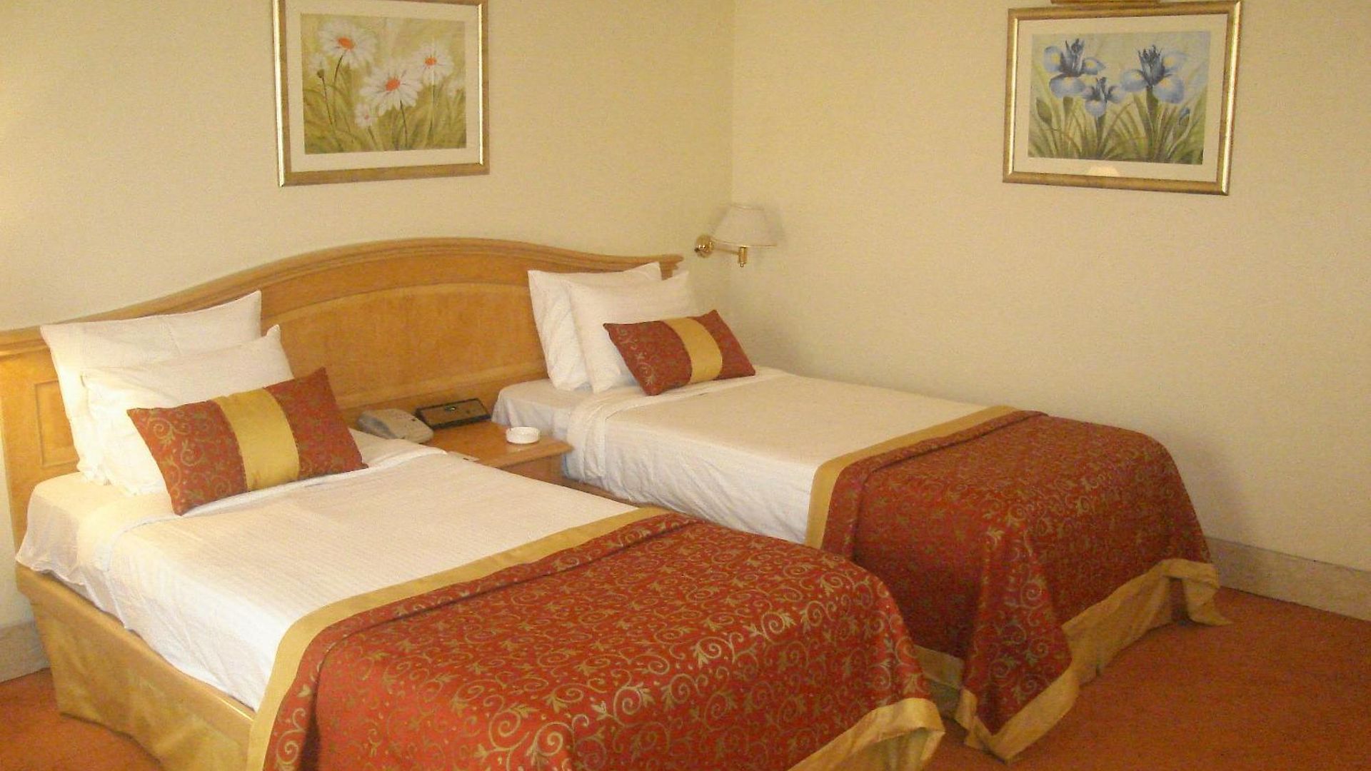 Ramada Plaza By Wyndham Palm Grove 5* Mumbai