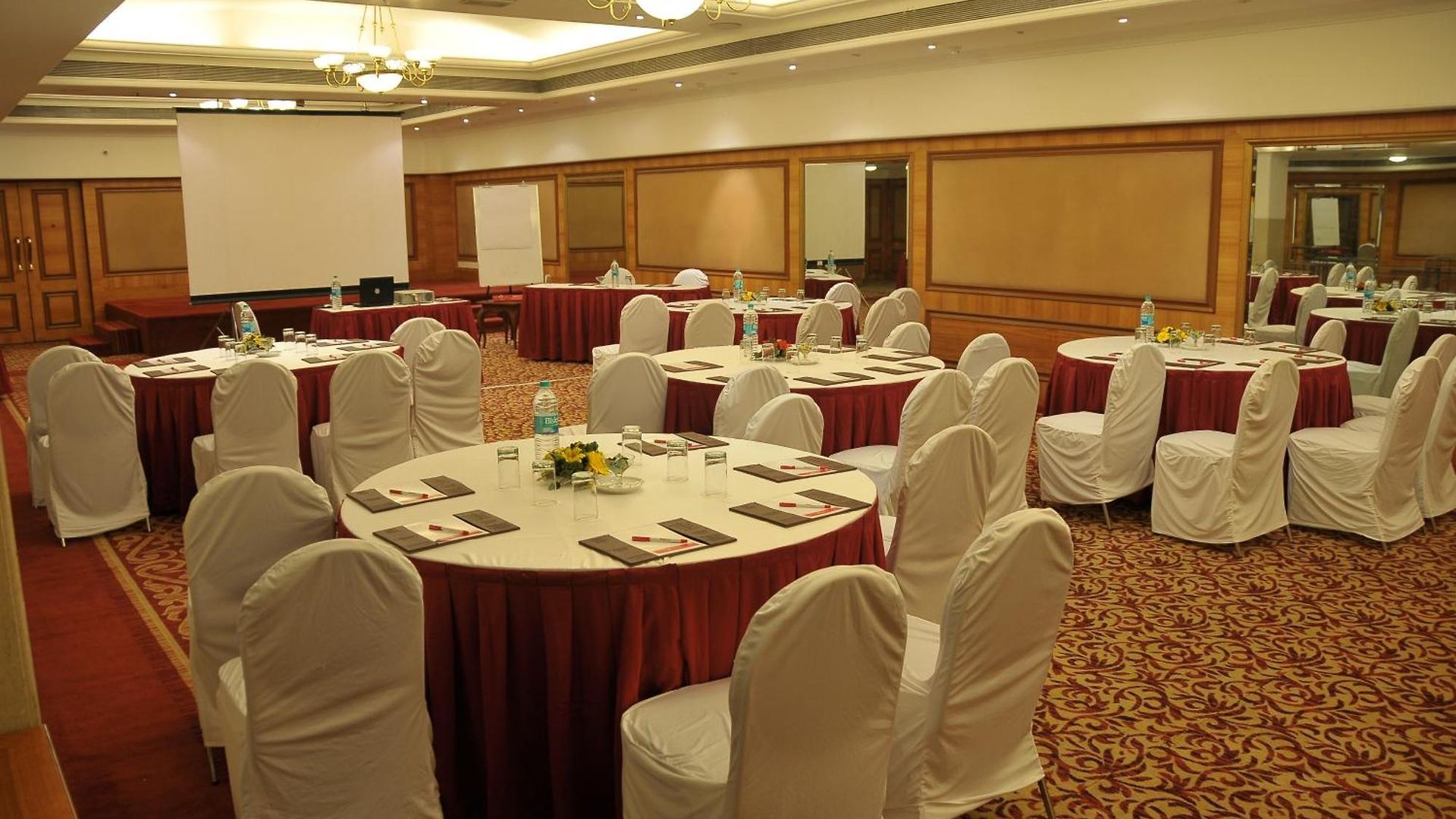 Hotel Ramada Plaza By Wyndham Palm Grove 5*