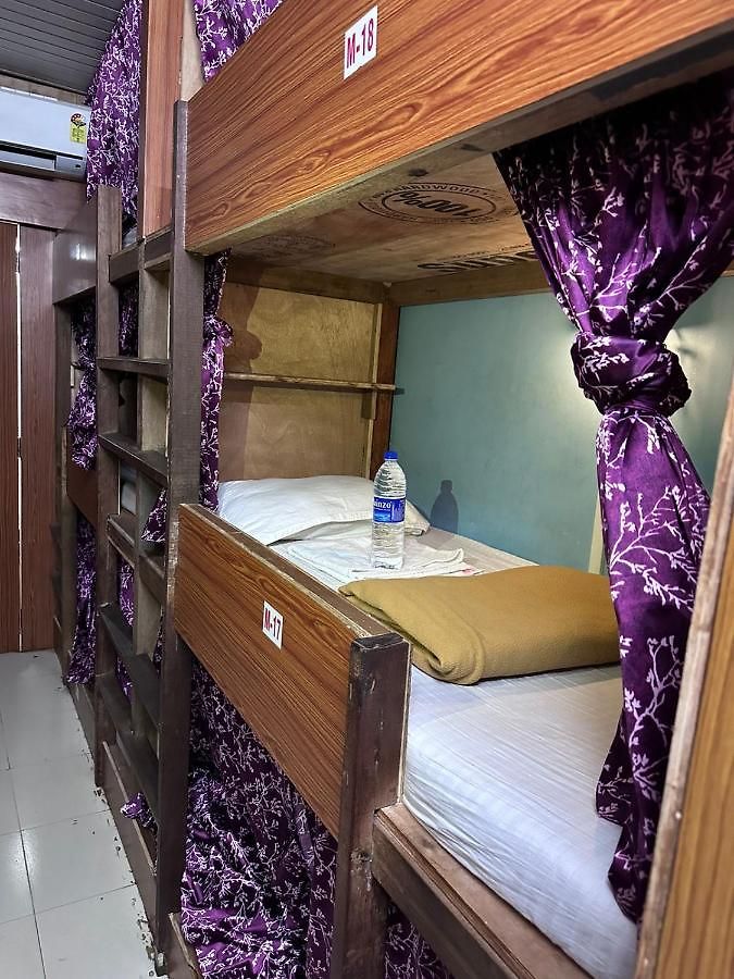 Pg Mahira 3* Mumbai