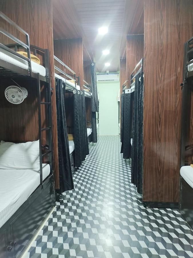 Vakola Ac Beds