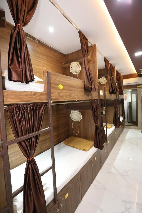 Hostel Mango Marol