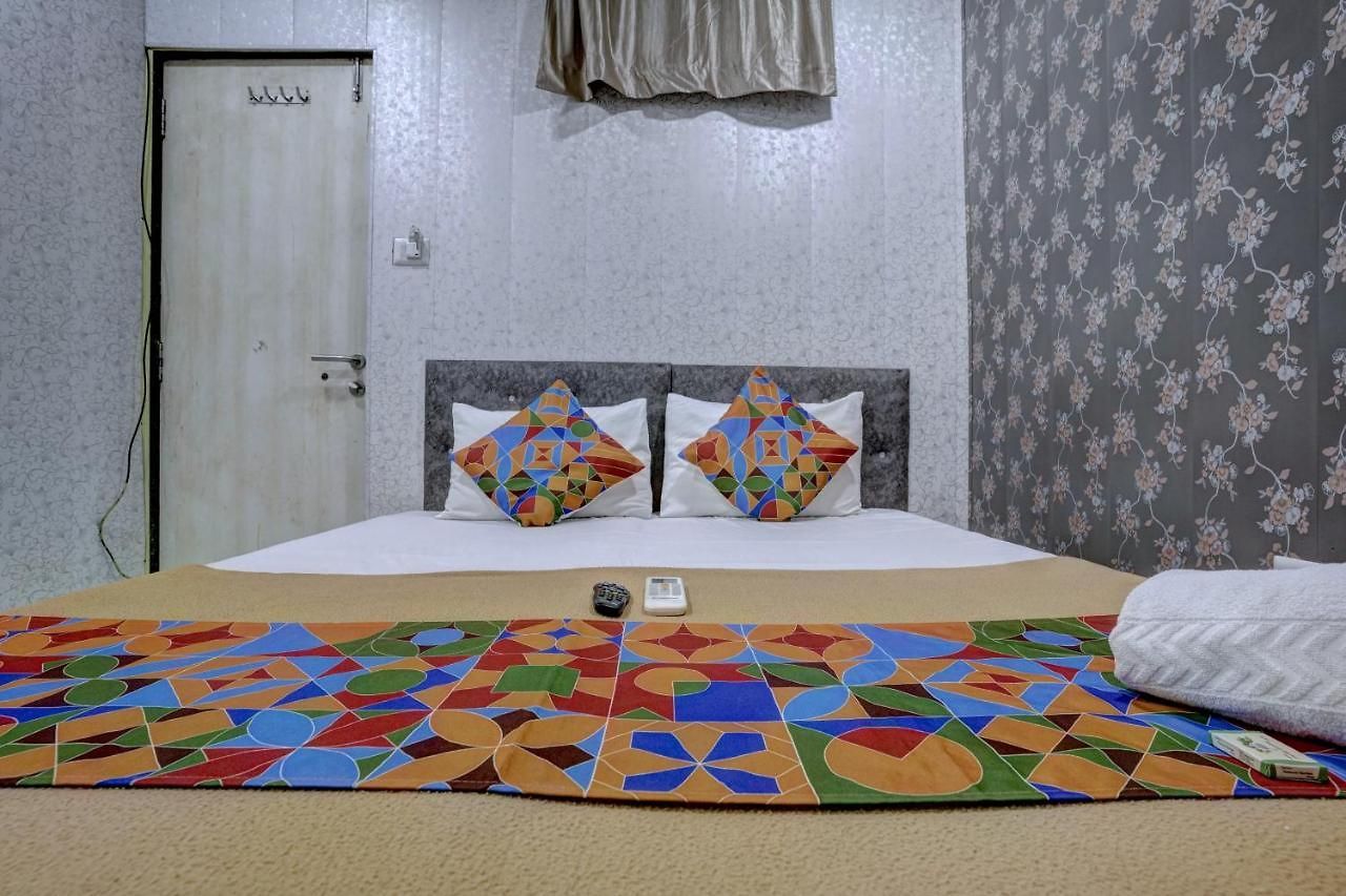 Hotel Saini,mumbai 2*