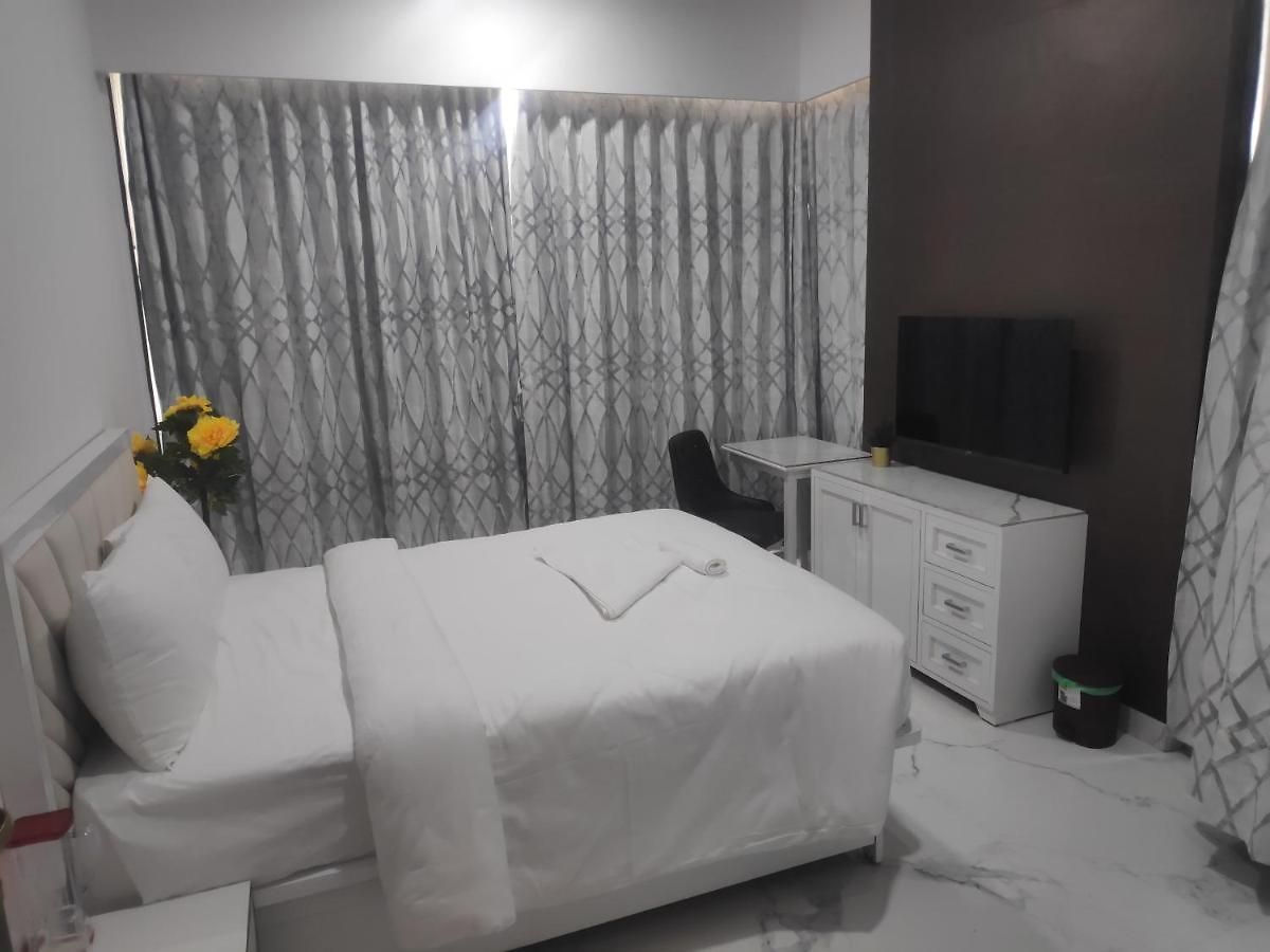 Premium In Hiranandani Powai By Maxxvalue - Chitranjan Aparthotel Mumbai