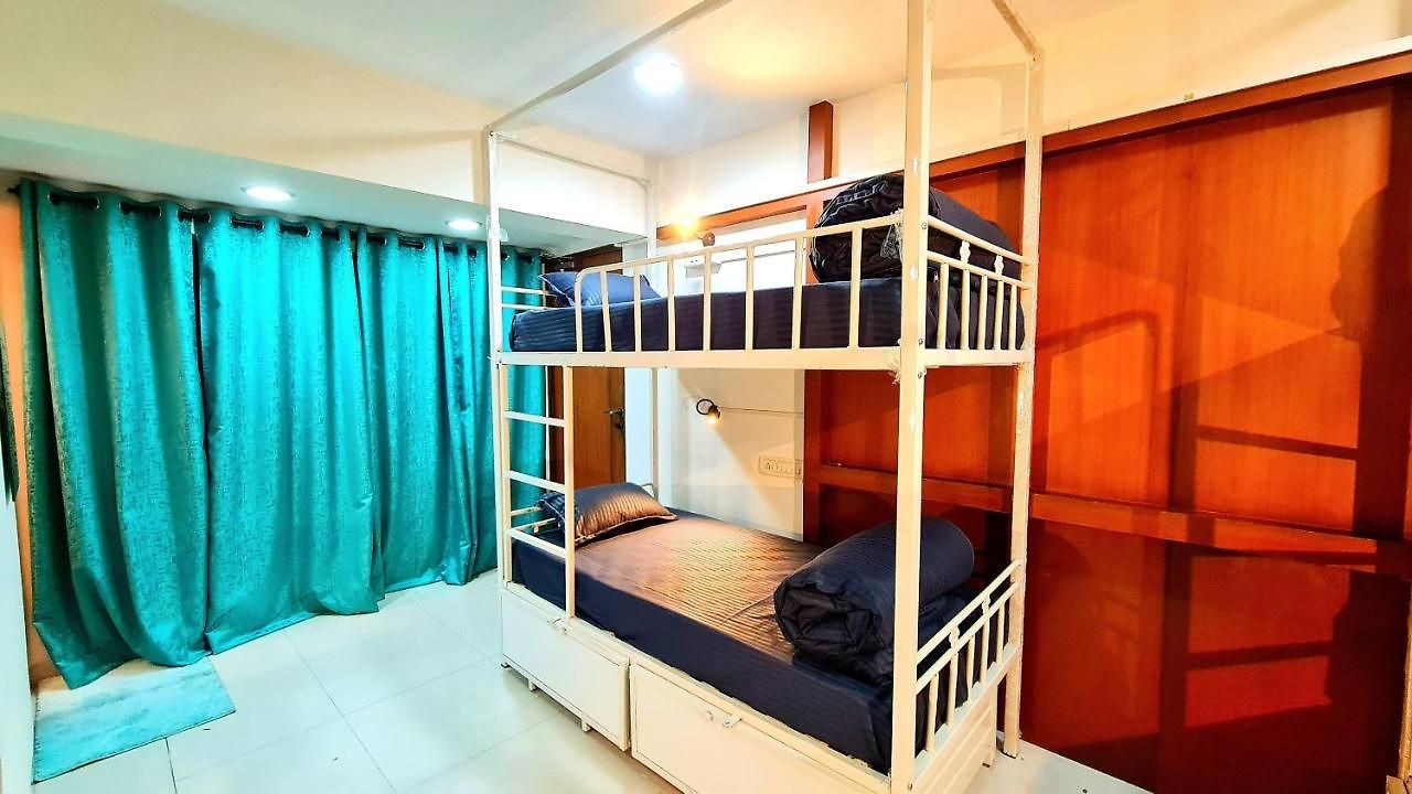 Rostel Live Hostel Mumbai