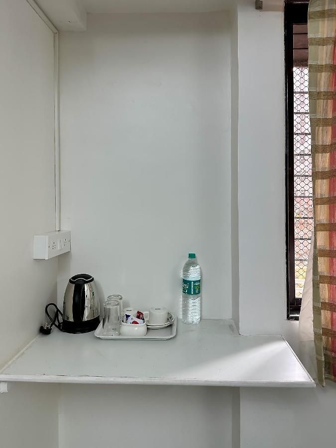 Welcome Home Service Apartments - Bandra 3*
