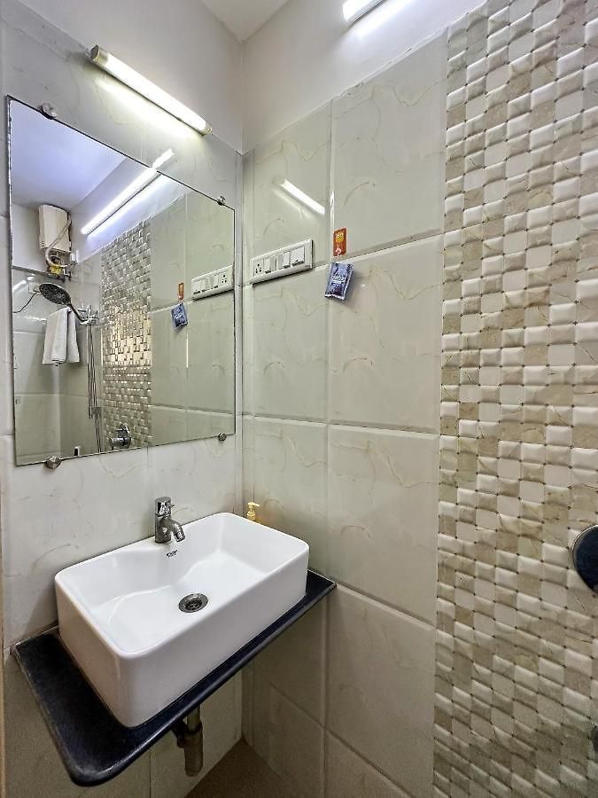 Welcome Home Service Apartments - Bandra Hotel