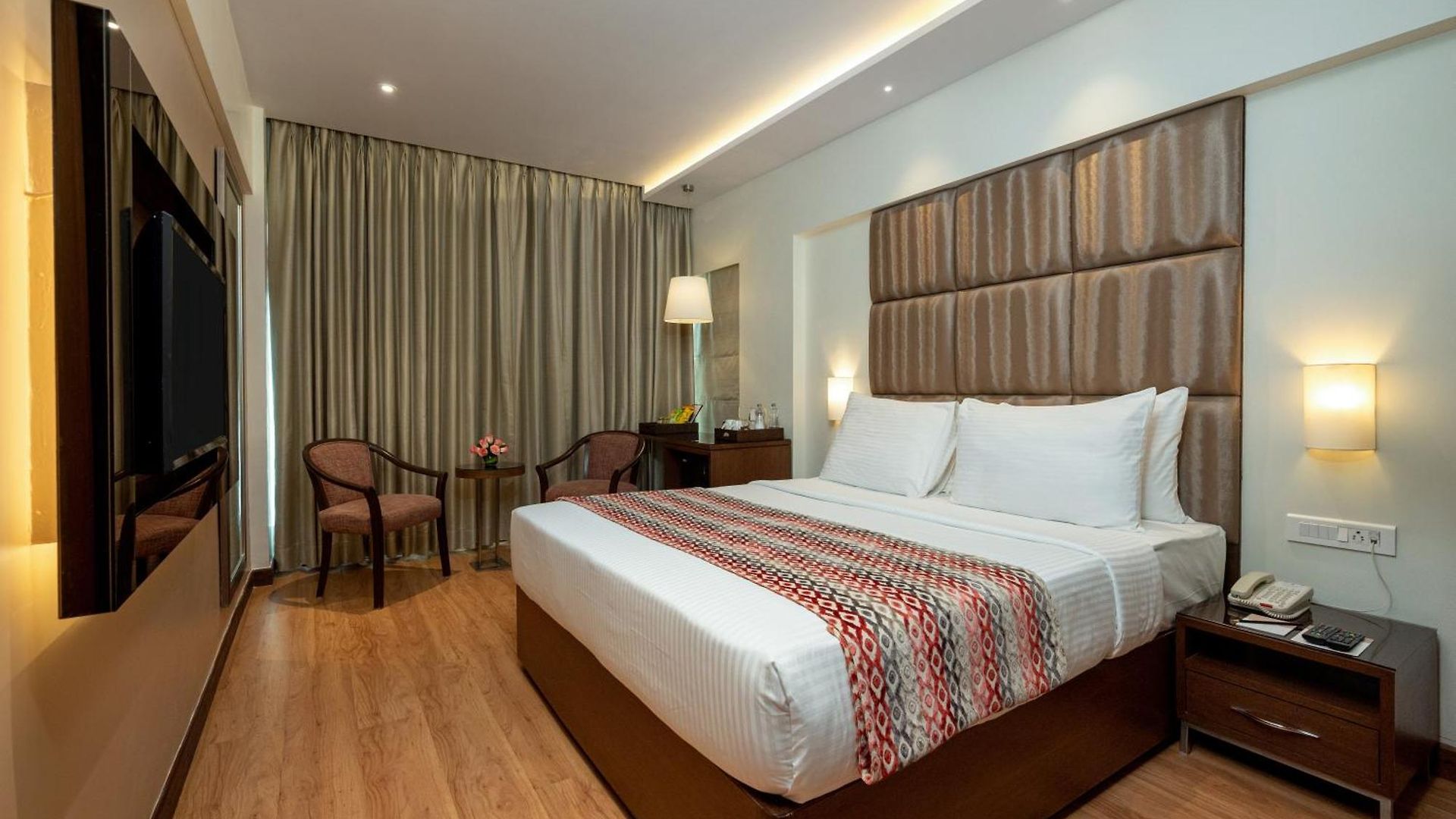 Fariyas , Colaba Hotel 4*