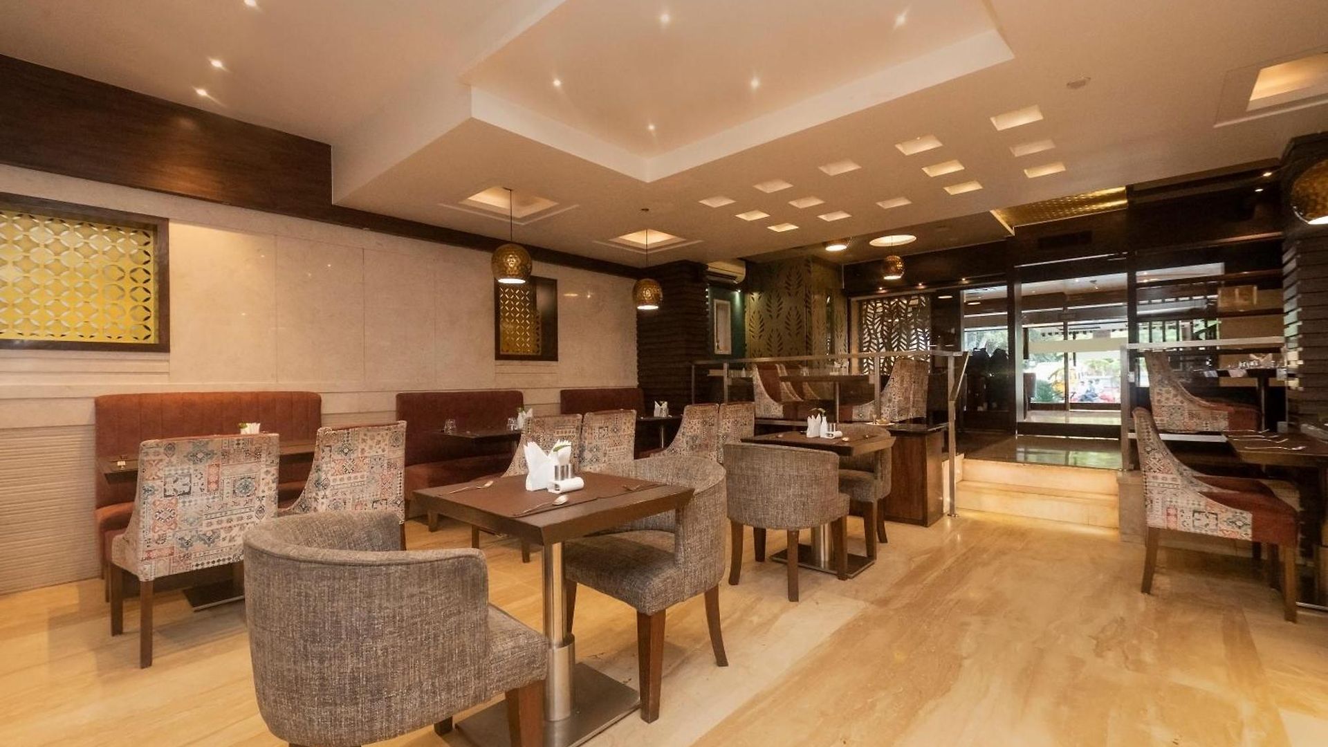 Le Grande - International Airport Hotel 3*