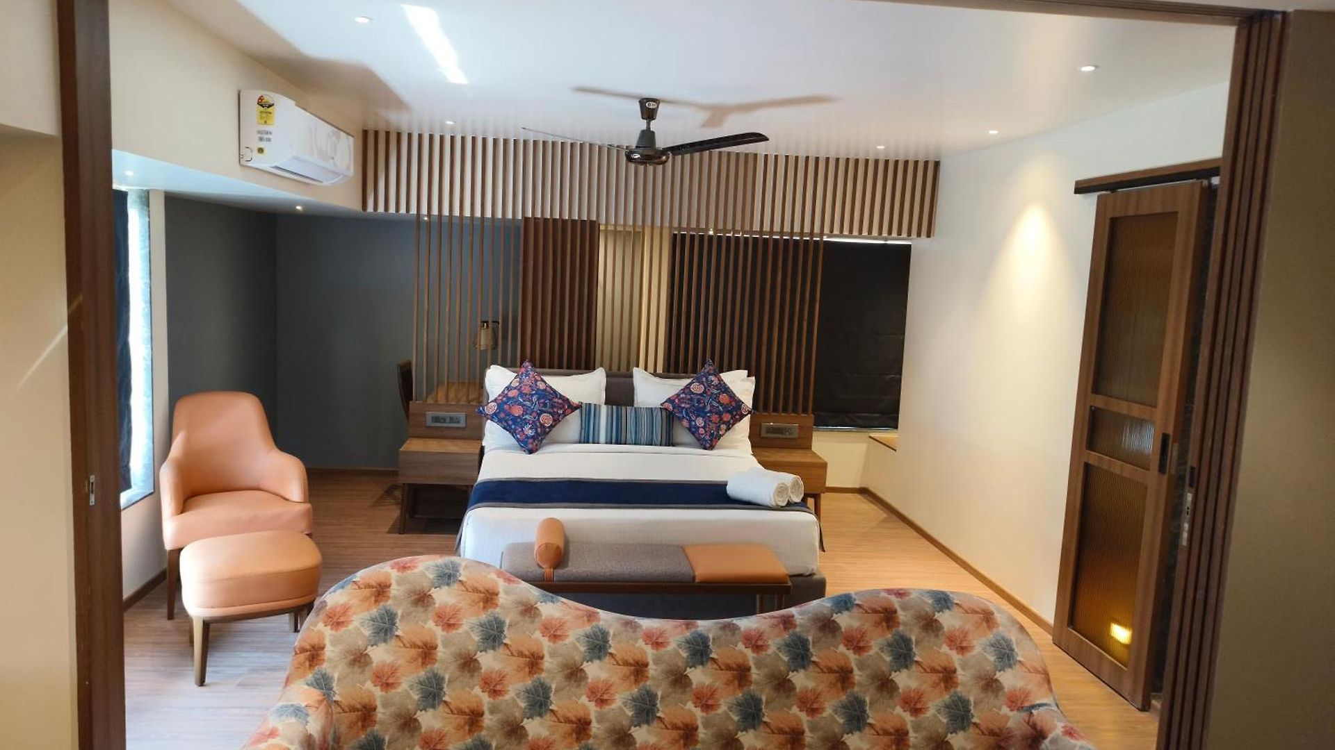 Hotel Le Grande - International Airport Mumbai