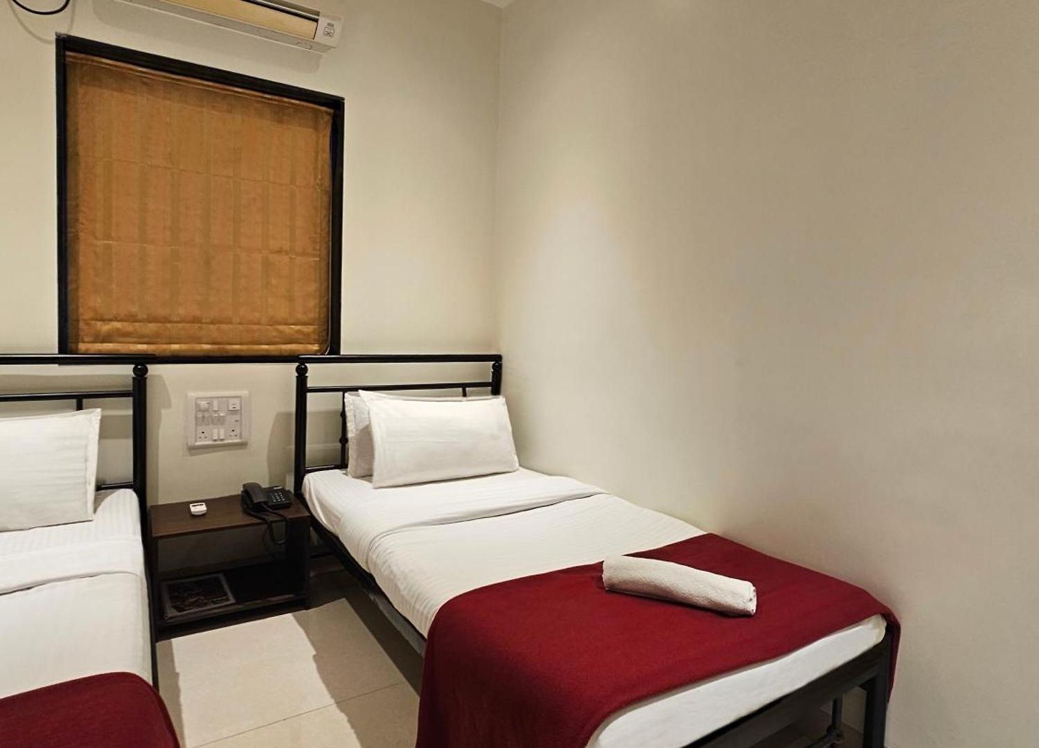 Hotel Kumkum 2*