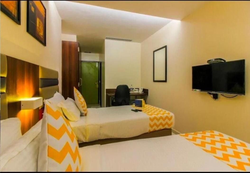 Hotel Regal International - Near International Airport Andheri East