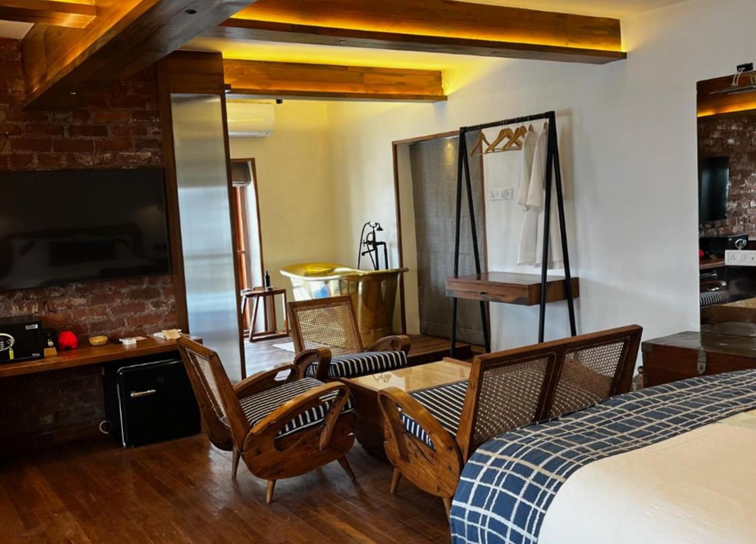 Abode Hotel