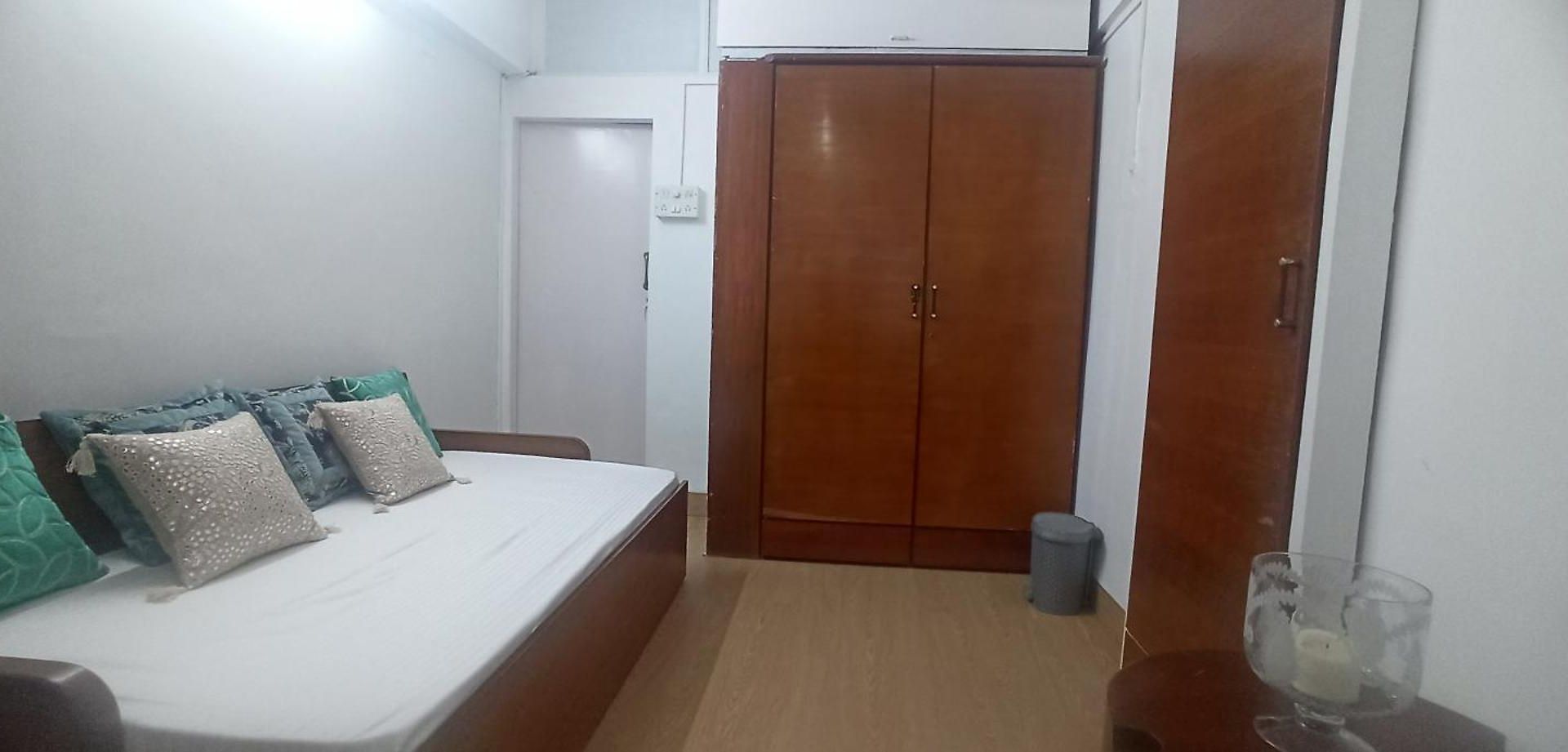 Homestay Seaview Bandra W Nr Taj Indian Women Only