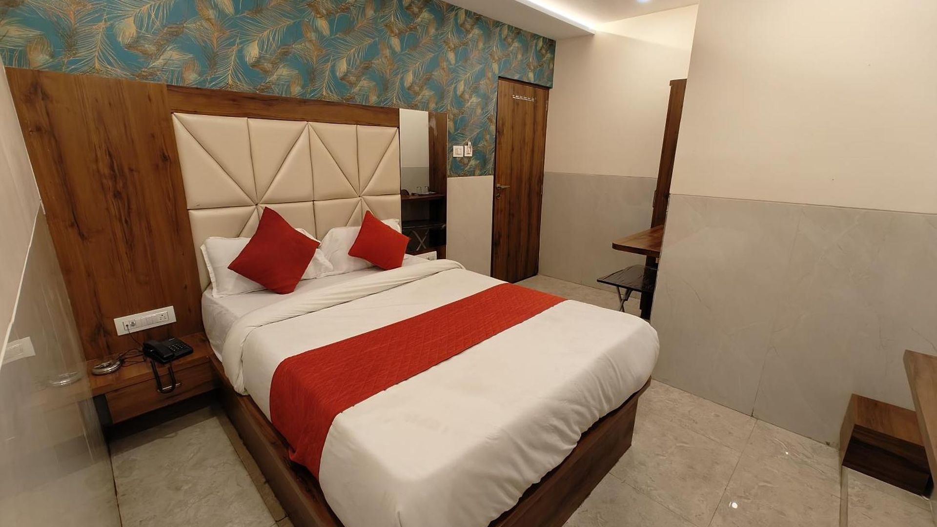 Dream Palace Residency - Near To Us Embassy Bkc Mumbai