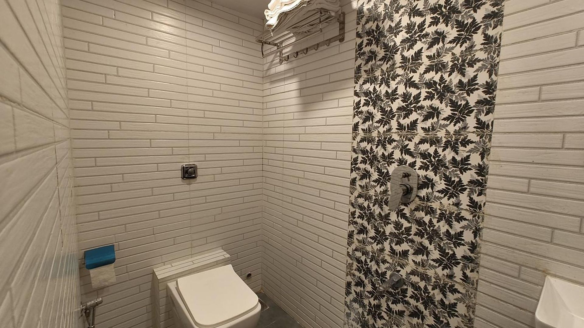 Bed & Breakfast Dream Palace Residency - Near To Us Embassy Bkc 2*