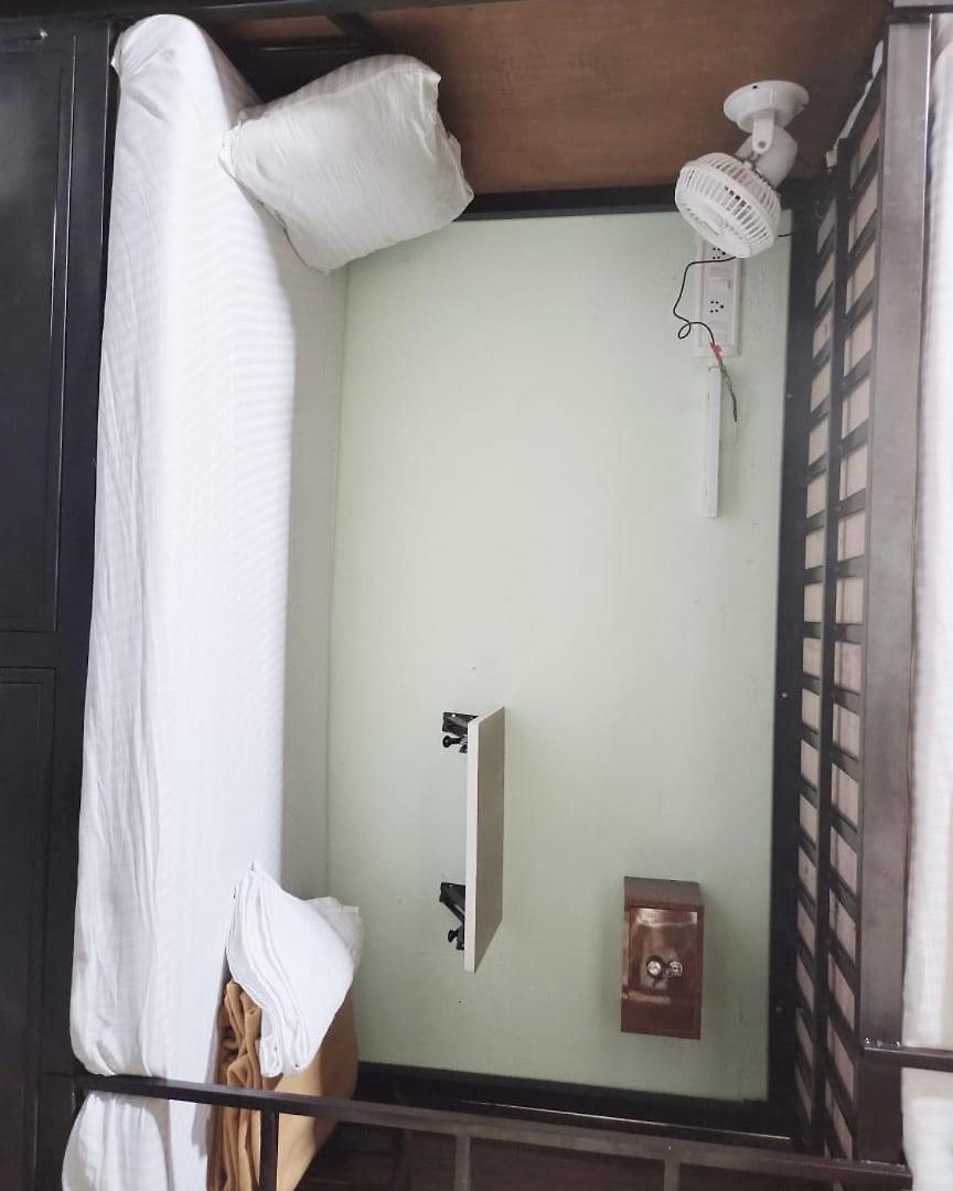 Vakola Ac Beds *