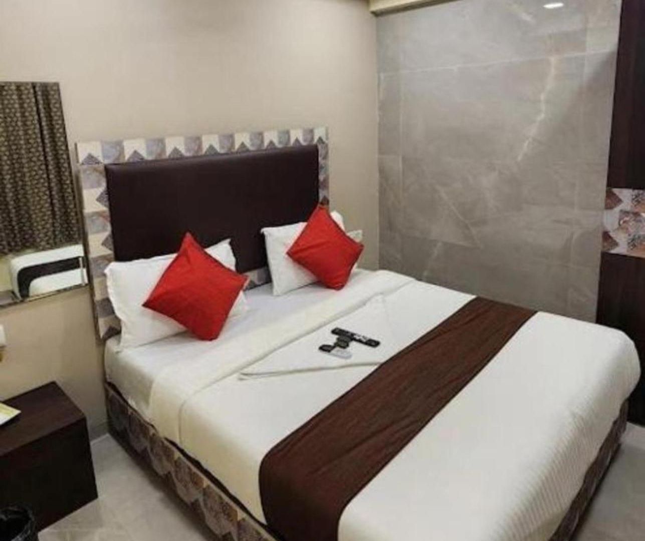 Vaithi Residency - Andheri West * Mumbai