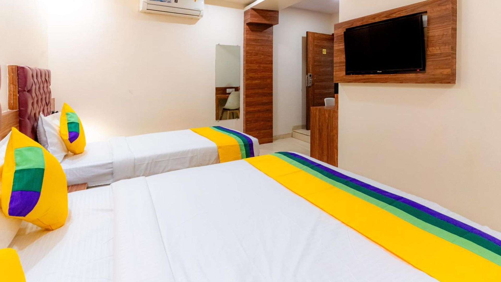 Hotel Itsy Elegant Mumbai
