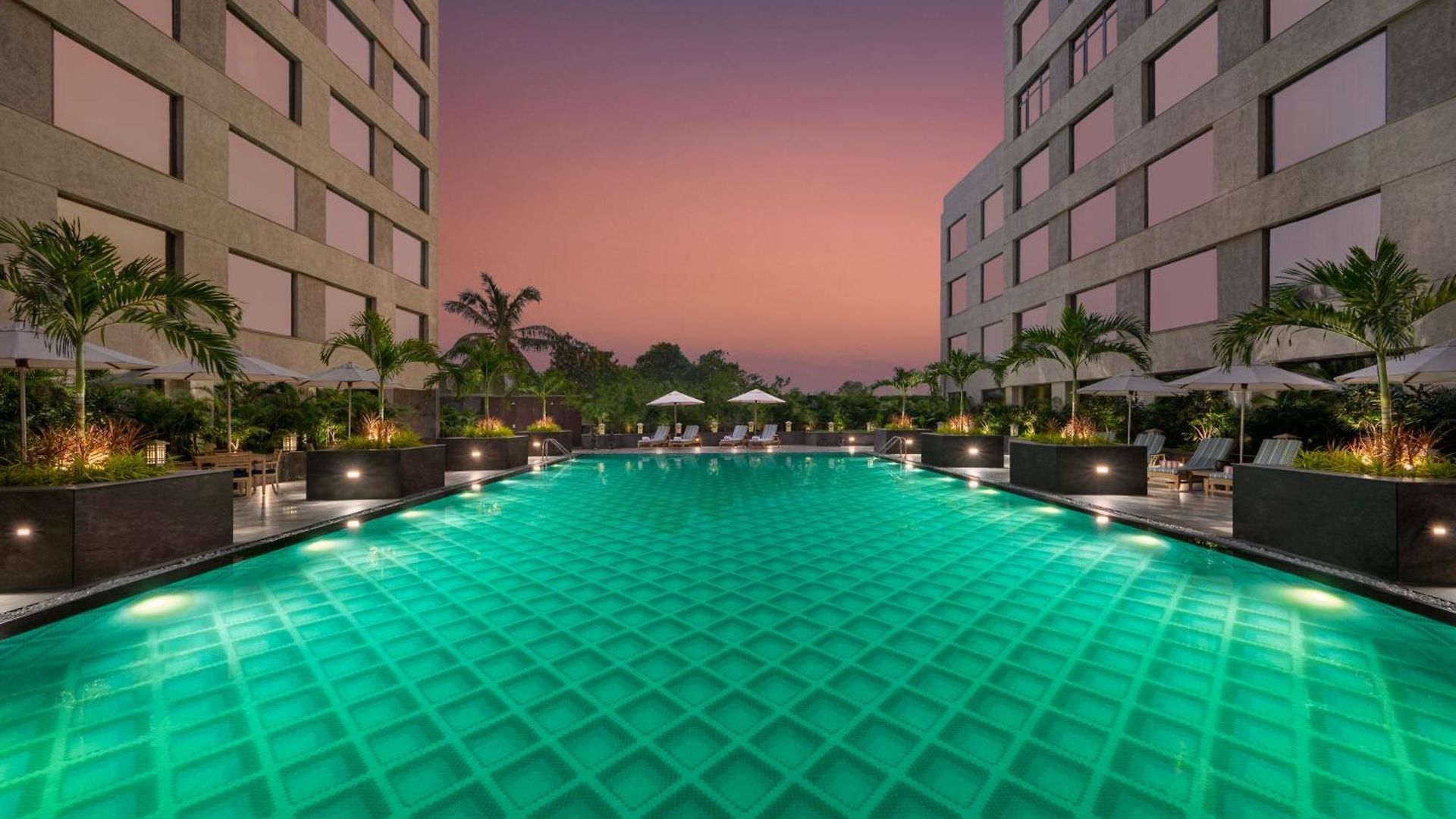 Hotel Aurika, International Airport - Luxury By Lemon Tree