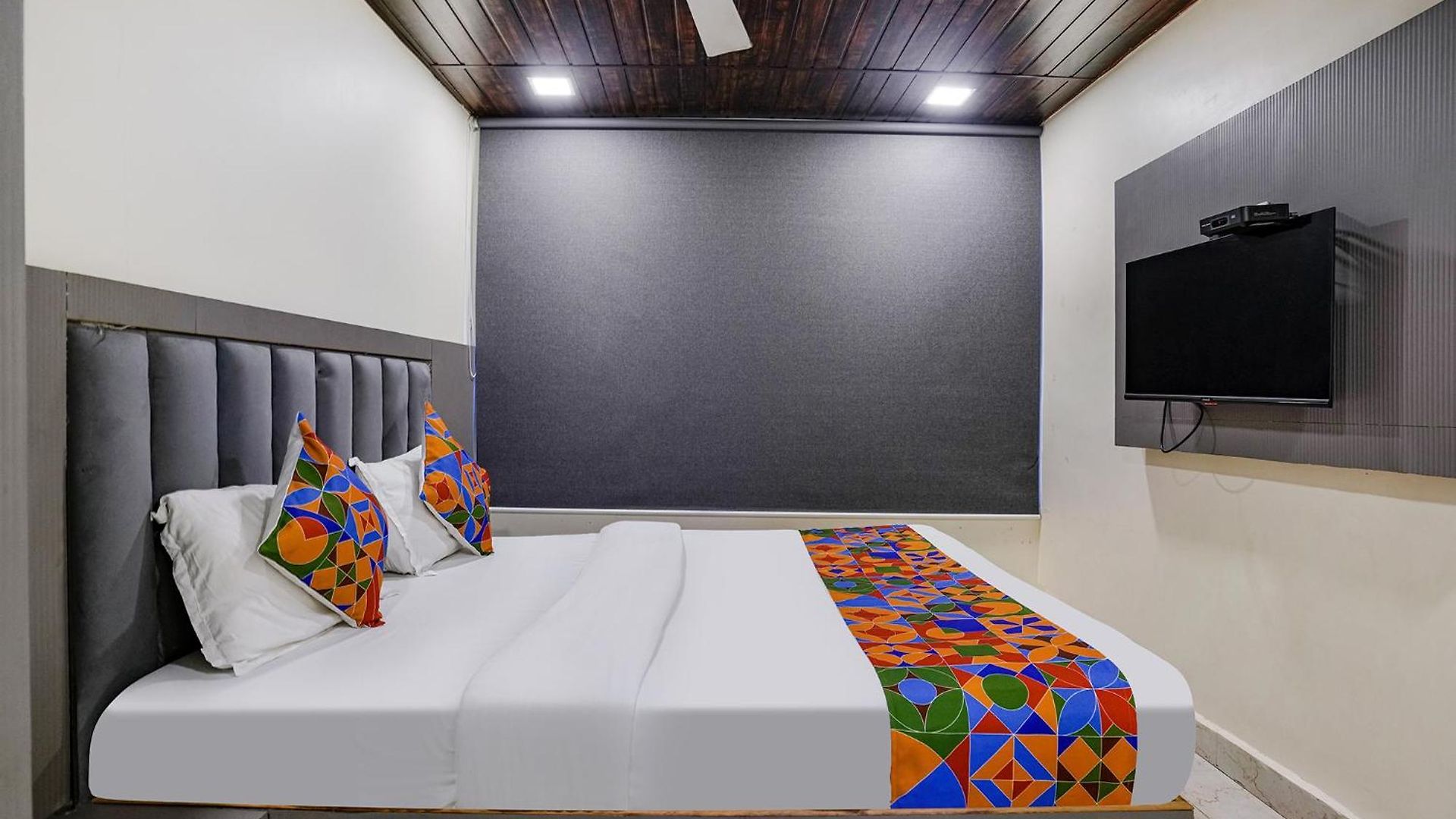 Fabexpress Earth Paradise Hotel 3*