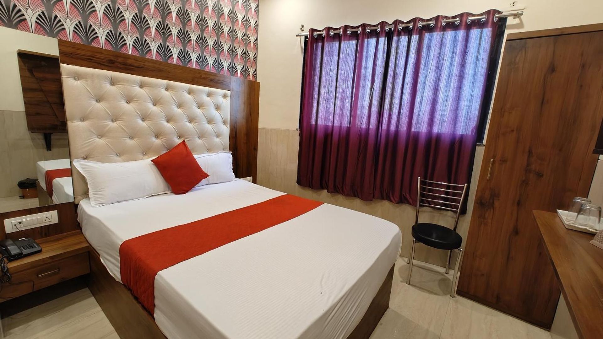 Dream Palace Residency - Near To Us Embassy Bkc 2*