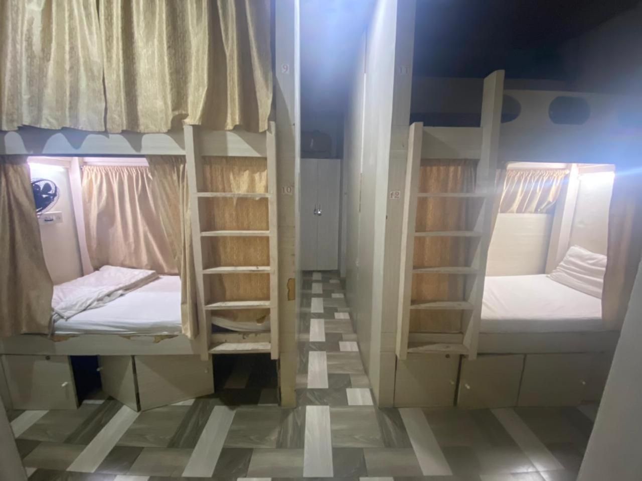 Bed & Breakfast Airport Residency *