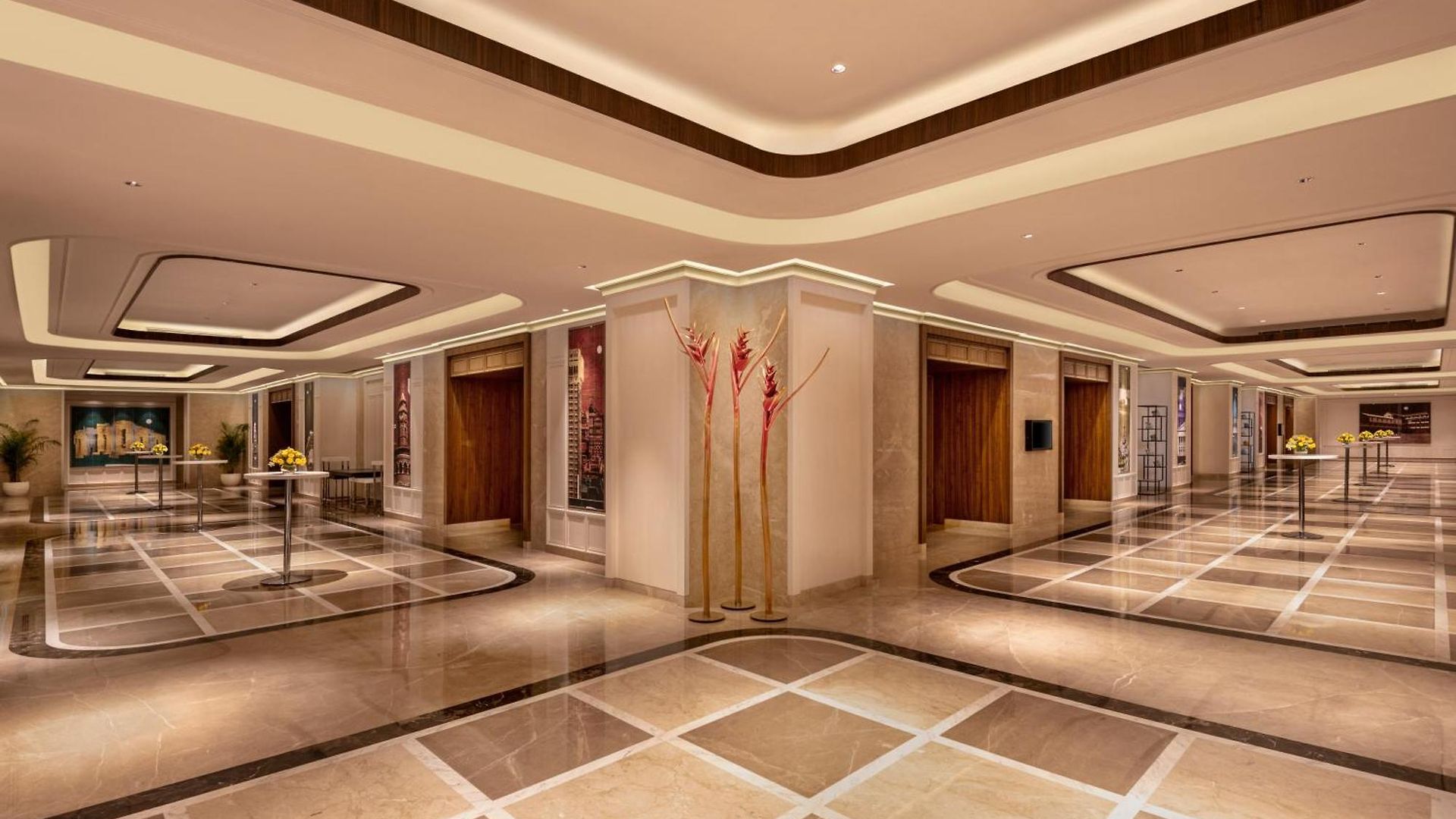 Aurika, International Airport - Luxury By Lemon Tree Hotel