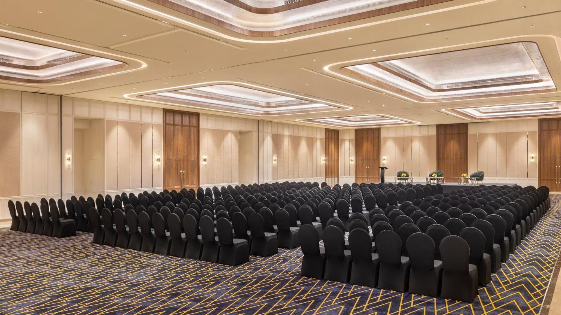 Hotel Aurika, International Airport - Luxury By Lemon Tree Mumbai