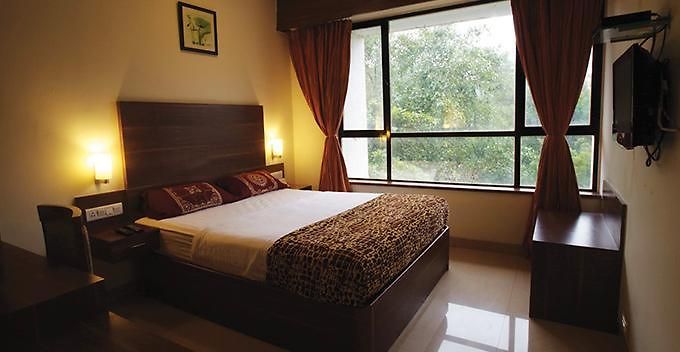 The Caliph Hotel, Near Powai 3*