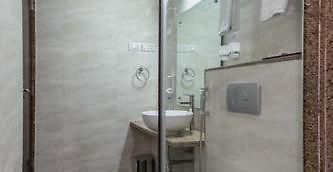 Anantha Exectuive Hotel