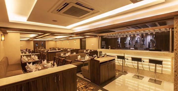 Hotel Anantha Exectuive Mumbai