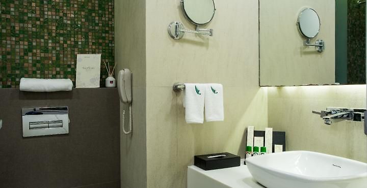 Hotel The Fern Residency Mumbai, The Acres Chembur, Series By Marriott 4*