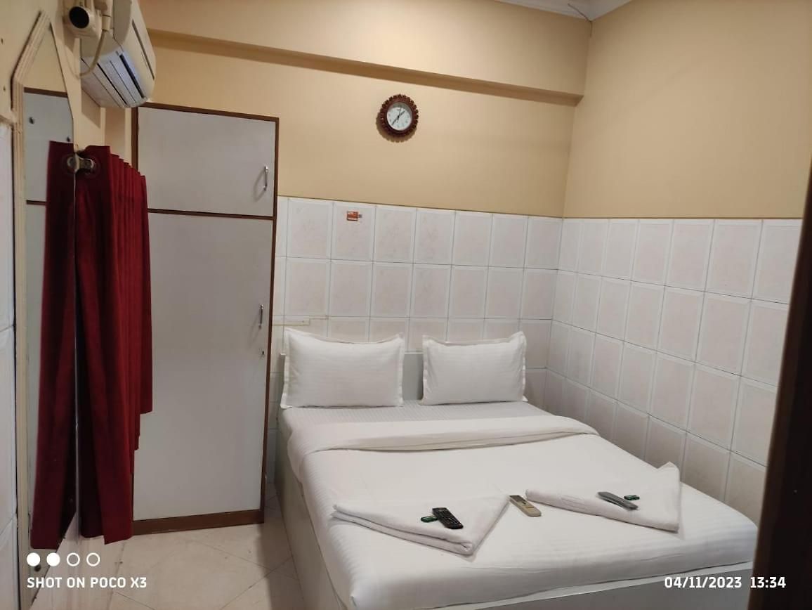 Amber Hotel 3*