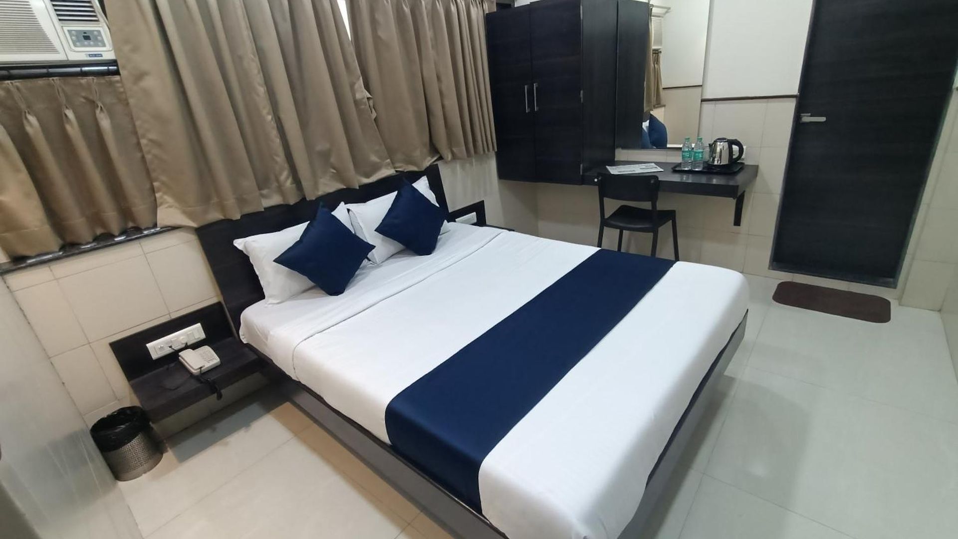 Triton Sion - Near Us Embassy - Near Bkc Hotel
