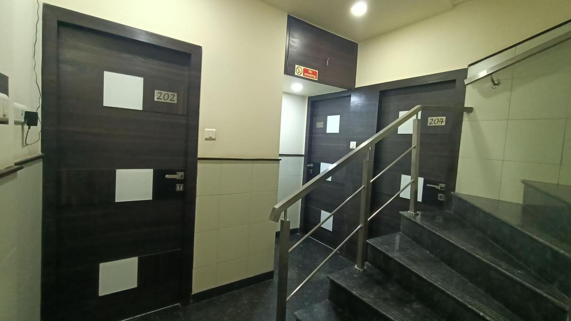 Hotel Triton Sion - Near Us Embassy - Near Bkc