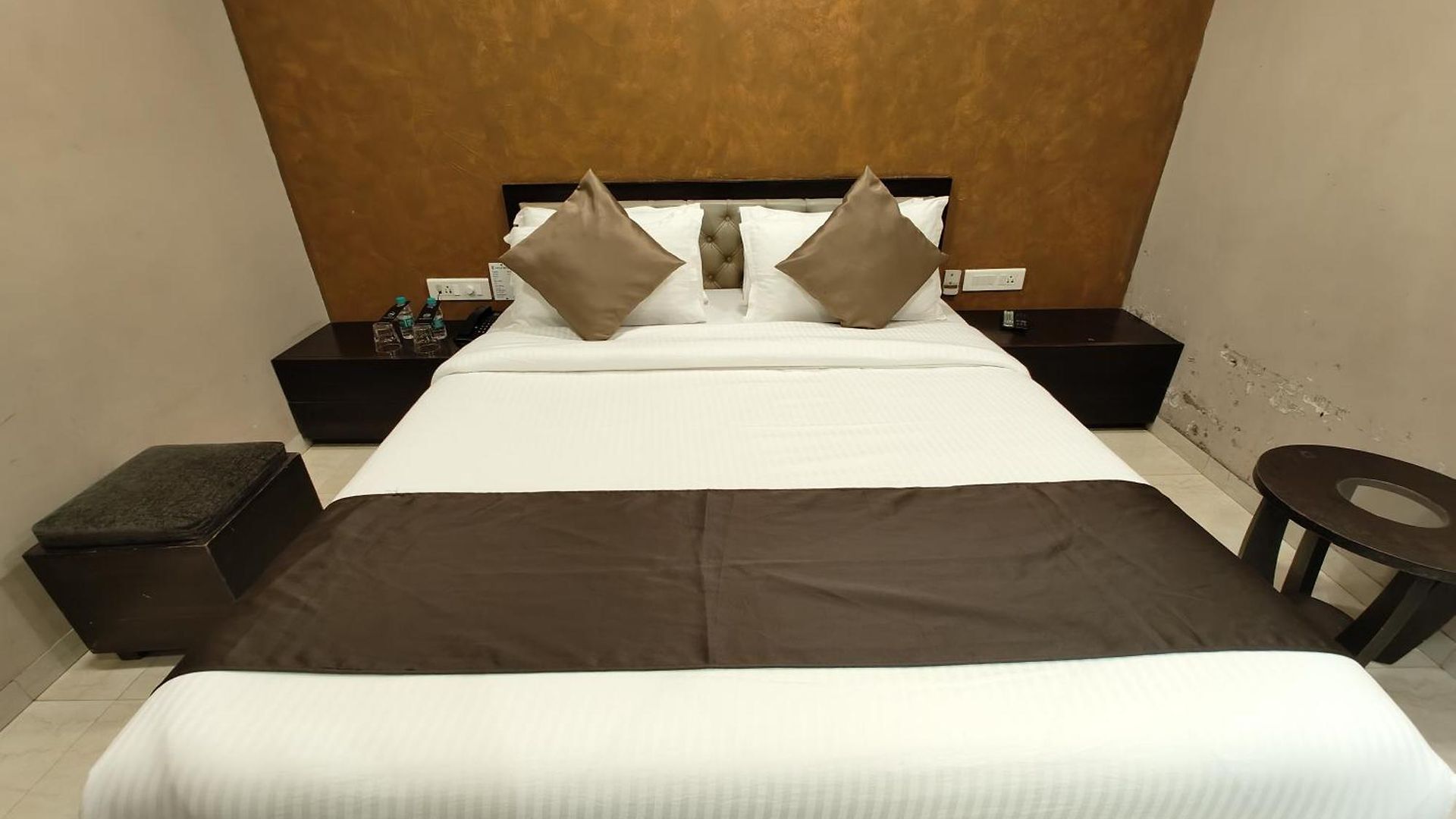 Hotel The Majlis - Colaba Mumbai
