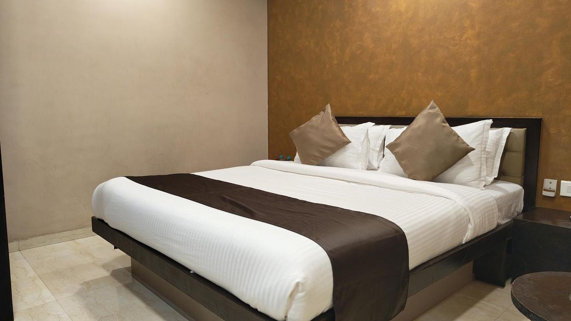 The Majlis - Colaba Hotel 3*