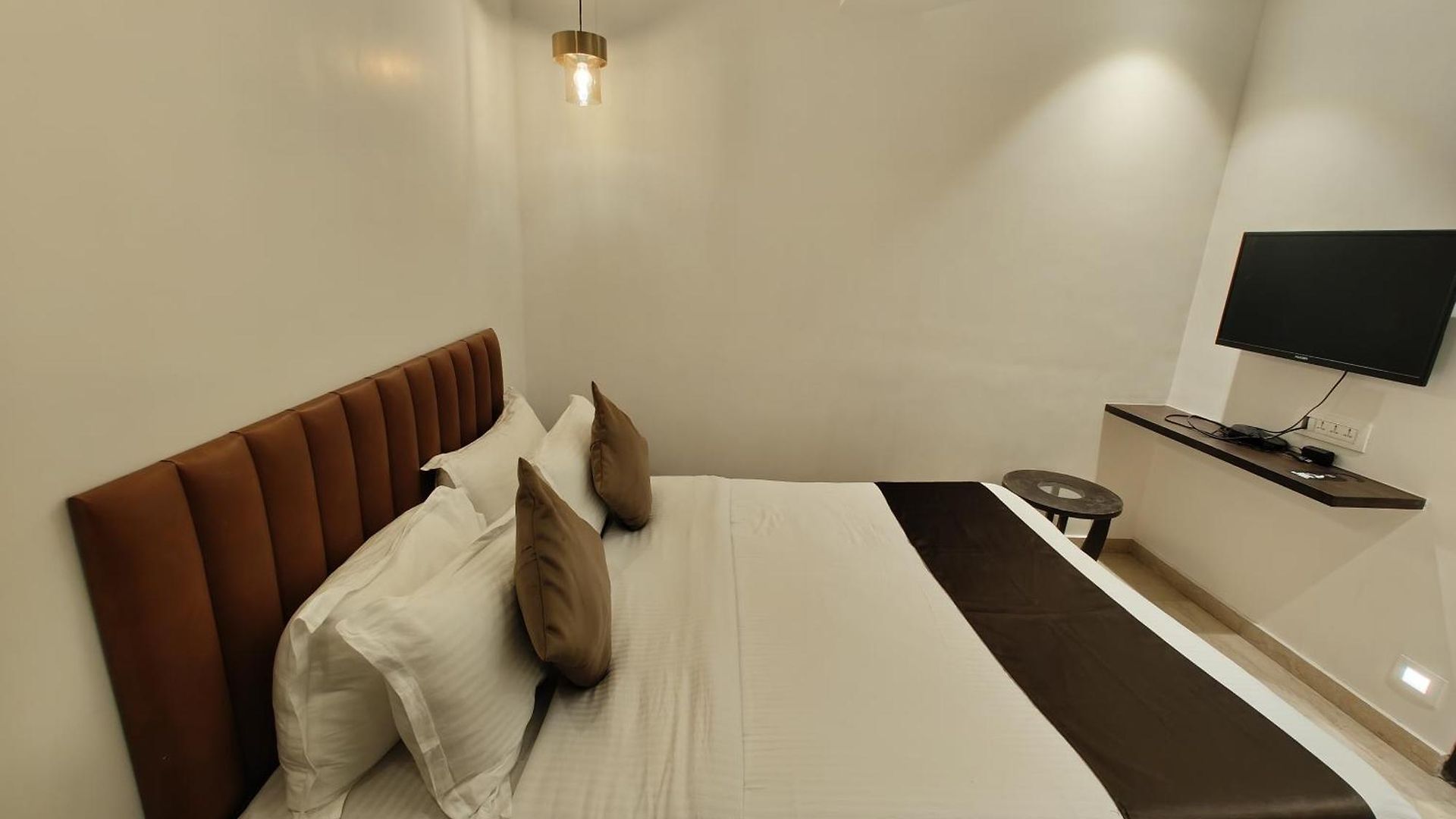 Hotel The Majlis - Colaba